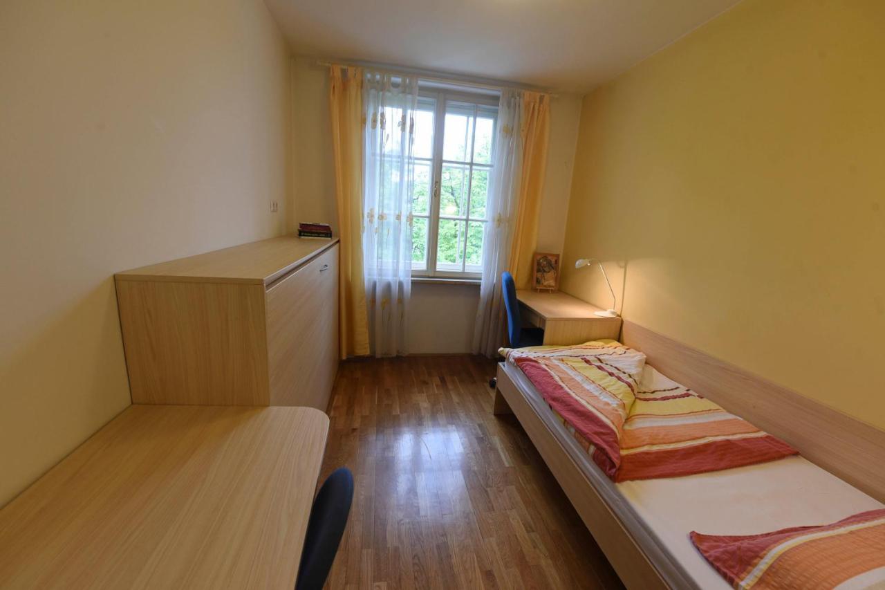 Saint Ignatius Retreat House Bed & Breakfast Ljubljana Ngoại thất bức ảnh